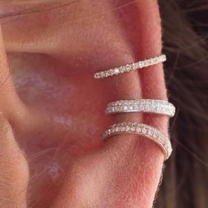Mosinite ear cuff 14k yellow gold !!